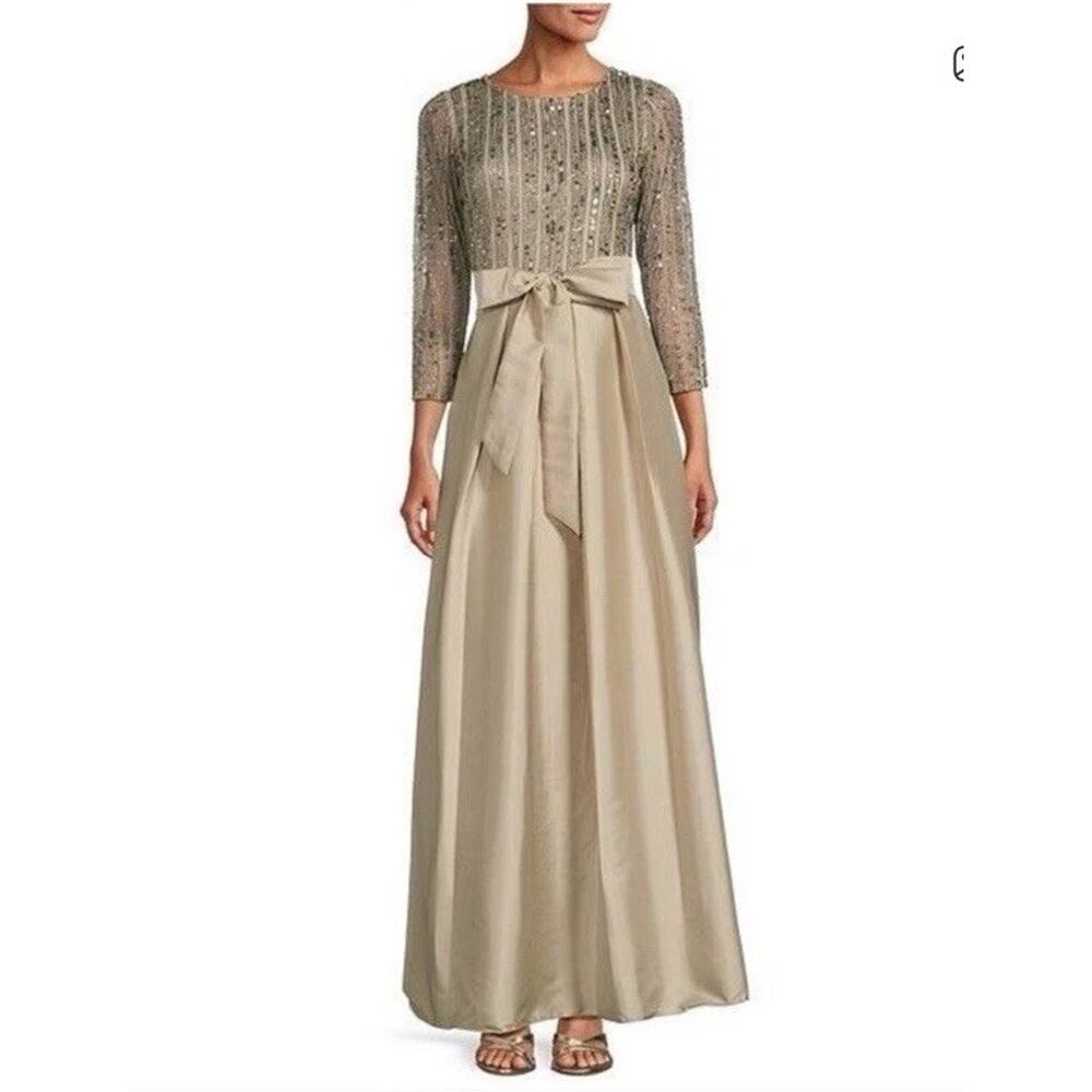 Pisarro Nights Long Sleeve Sequin & Taffeta Gown Women's Size 4 NO BOW NWT